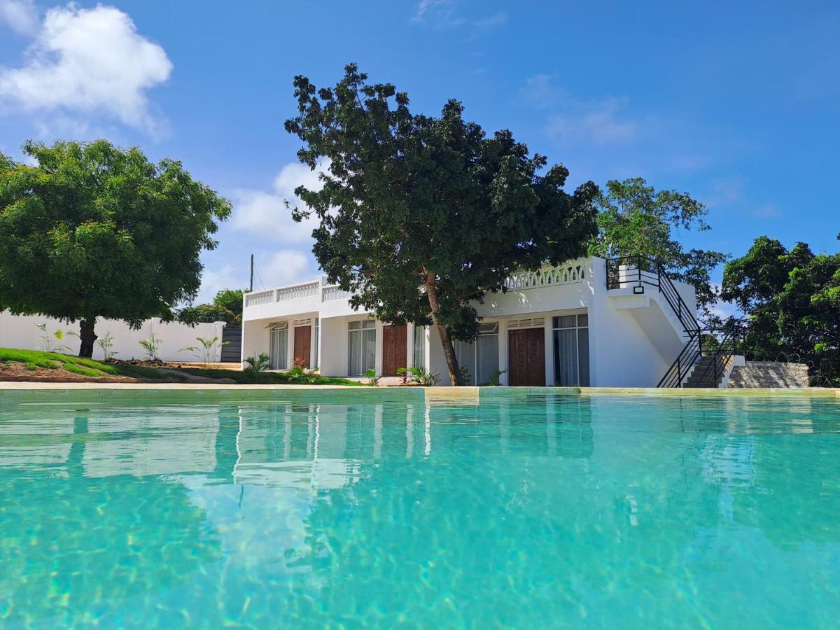 Cave Diani Holiday Apartments Diani Beach Zewnętrze zdjęcie